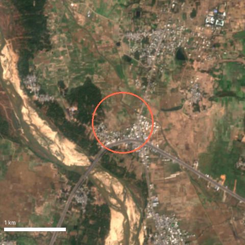 Sentinel-2 image, 4 by 4 km, around Ravipadu; ring shows 500 m radius