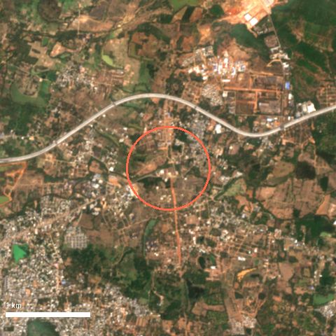 Sentinel-2 image, 4 by 4 km, around Akkireddipalem; ring shows 500 m radius