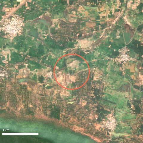 Sentinel-2 image, 4 by 4 km, around Vallapuram; ring shows 500 m radius